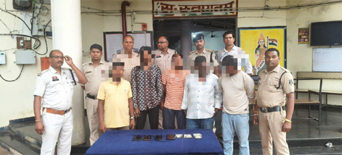 चिचोला पुलिस ने पकड़े डकैती के आरोपी, 50 नग सुअर और मोबाइल फोन की थी लूटपाट