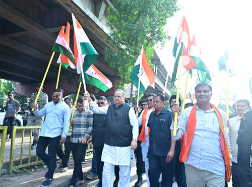 विधानसभा अध्यक्ष डॉ. रमन सिंह तिरंगा रैली में हुए शामिल