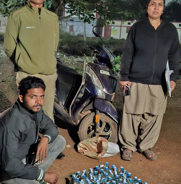 चिखली पुलिस व सायबर सेल की बड़ी कार्यवाही, 12,600 एमएल देशी शराब व वाहन जब्त