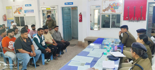 होटल-ढाबा संचालकों के साथ बैठक, होली पर्व को सुरक्षित बनाने के दिए निर्देश