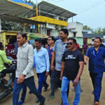 चिखली में महापौर मधुसूदन यादव ने किया सर्व समाज मांगलिक भवन और रमन बाजार का निरीक्षण, संधारण कार्यों पर की चर्चा