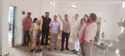 महापौर मधुसूदन यादव ने गंजपारा शासकीय प्राथमिक शाला का किया निरीक्षण, निर्माणाधीन मॉडल क्लास पर लिया फीडबैक