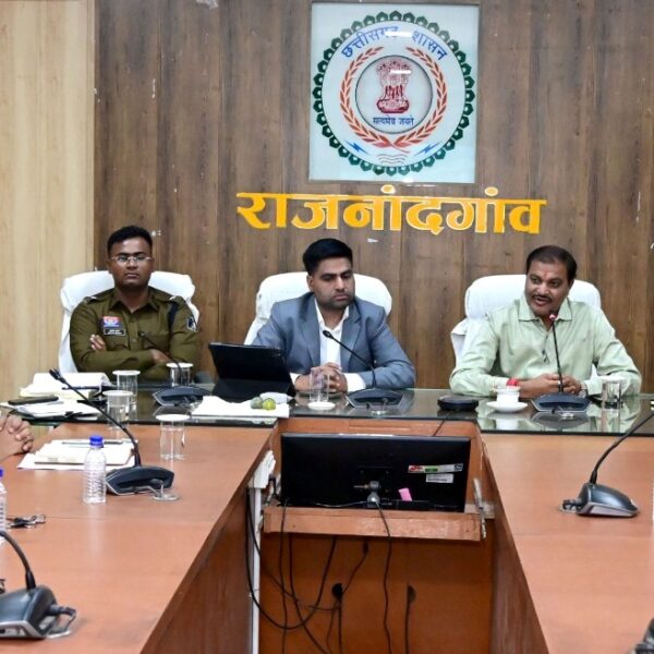 कलेक्टर की अध्यक्षता में प्रधानमंत्री सूर्यघर मुफ्त बिजली योजना की बैठक, सोलर पैनल लगाने का&hellip;