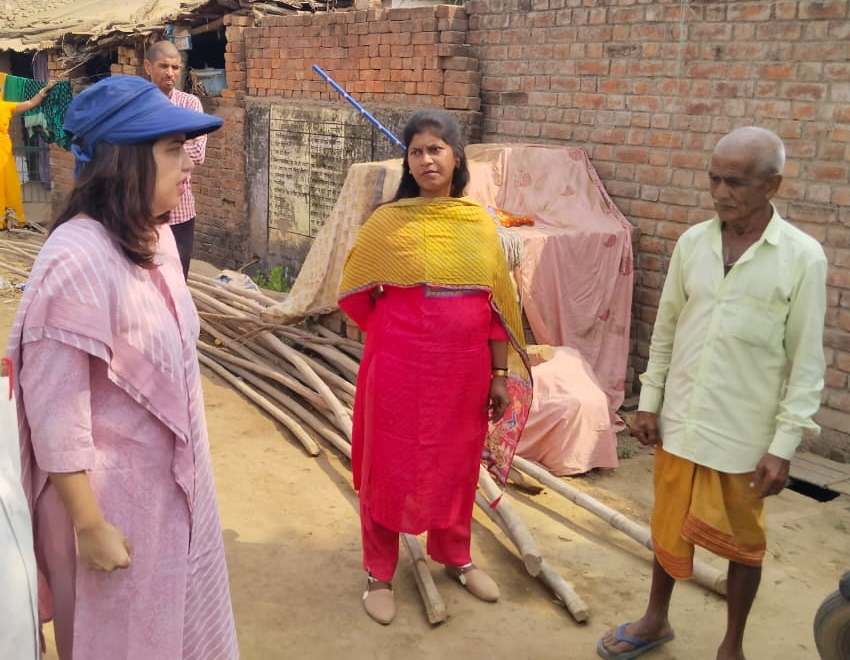 सीईओ जिला पंचायत ने पीएम आवास योजना के निर्माणाधीन आवासों का किया निरीक्षण