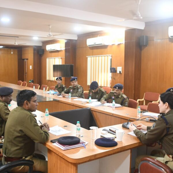 पुलिस अधीक्षक ने की क्राइम मीटिंग, अपराध नियंत्रण और कानून-व्यवस्था पर चर्चा