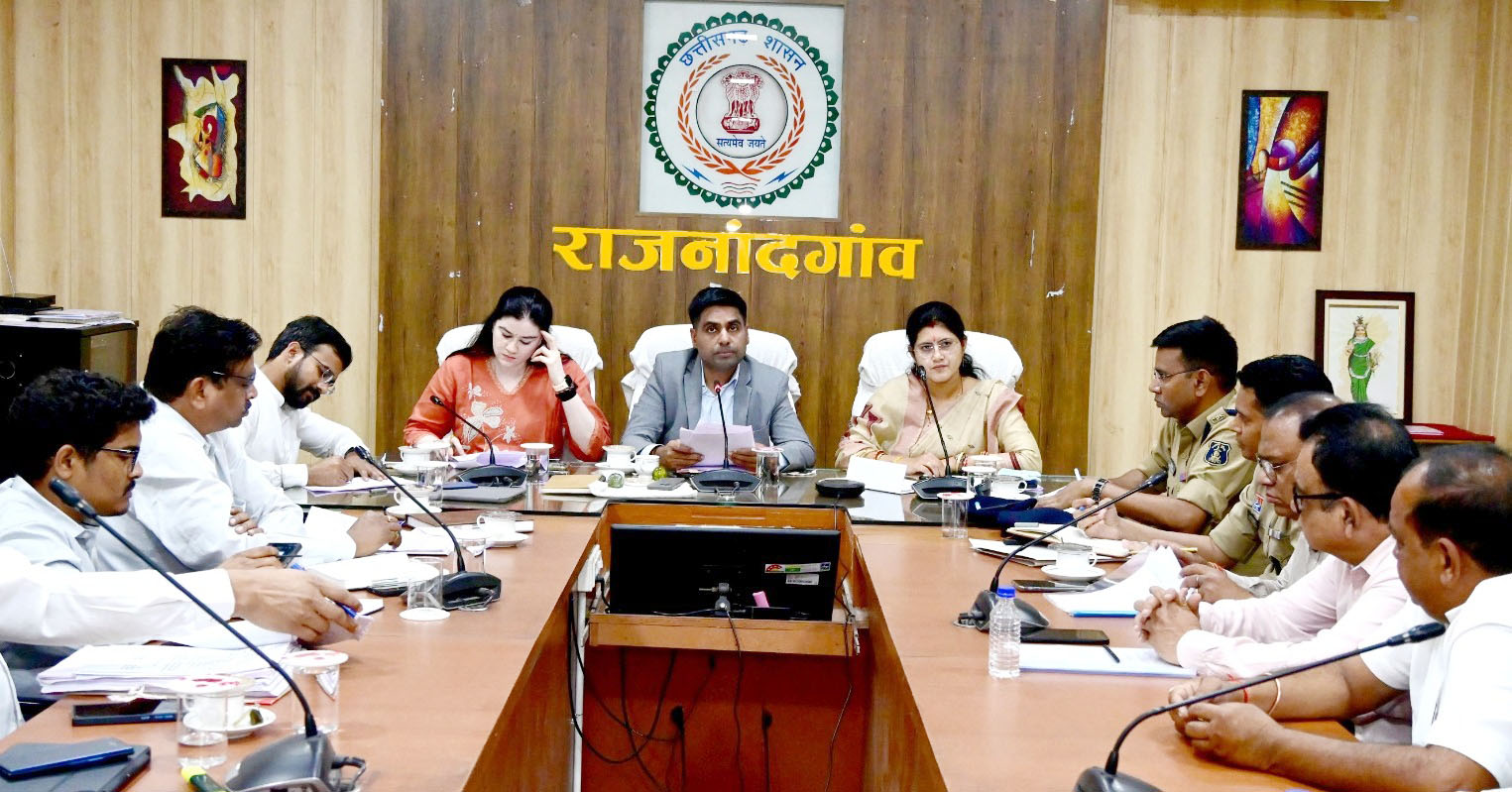 मां बम्लेश्वरी मंदिर पहुंचने वाले दर्शनार्थियों एवं श्रद्धालुओं के लिए होनी चाहिए सुविधाजनक व्यवस्था : जितेन्द्र यादव