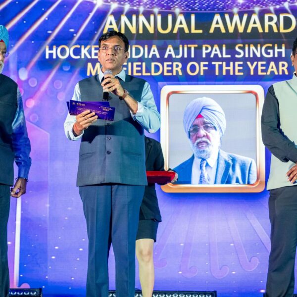 फिरोज अंसारी ने खेल मंत्री संग खिलाड़ियों को किया सम्मानित