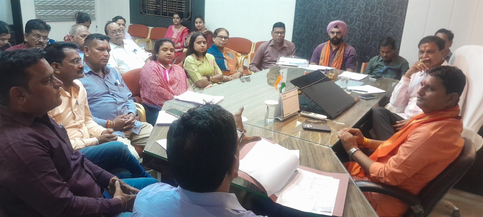 महापौर परिषद में बजट पर स्वीकृति, अन्य महत्वपूर्ण विषयों पर भी निर्णय