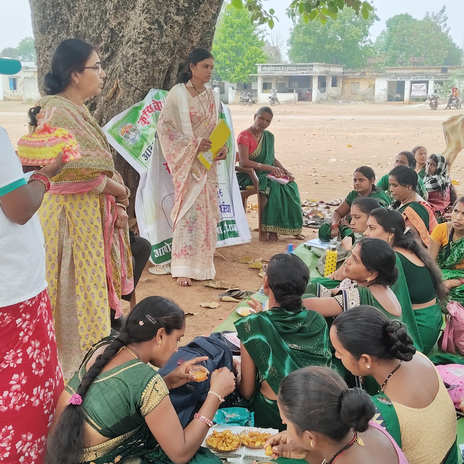 ग्राम कुमरदा में महिला स्वसहायता समूहों के लिए खाद्य प्रसंस्करण प्रशिक्षण कार्यक्रम संपन्न