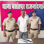 धारदार चाकू लेकर आम लोगों को डराने वाला आरोपी गिरफ्तार