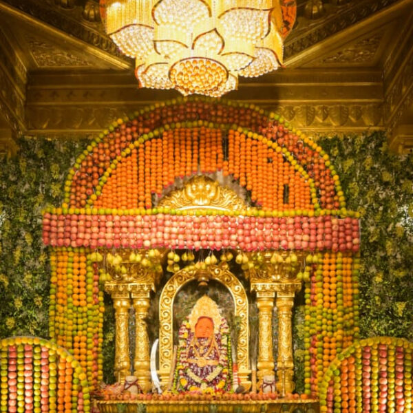 चैत्र नवरात्रि में मां बम्लेश्वरी के दरबार में उमड़ी श्रद्धालुओं की भीड़, 5 दिन में 2.35 लाख भक्तों ने माथा टेका