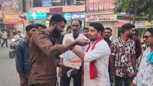 अमित जोगी को सुप्रीम कोर्ट से बड़ी राहत : हाईकोर्ट के फैसले पर लगी रोक, शमसुल ने बांटी मिठाइयां, फोड़े पटाखे