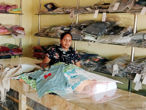 जनदर्शन में आवेदन पर त्वरित कार्रवाई, महिला को स्वरोजगार के&hellip;