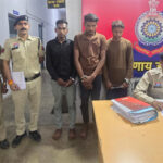 निर्माणाधीन साइट से लोहे की छड़ चोरी, पुलिस ने तीन आरोपियों को दबोचा