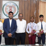 राजनांदगांव में शिक्षा का नया कीर्तिमान, कलेक्टर ने मेधावी विद्यार्थियों को किया सम्मानित