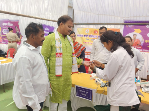 सुशासन तिहार : शंकरपुर में उमड़ी वार्डवासियों की भीड़, महापौर&hellip;