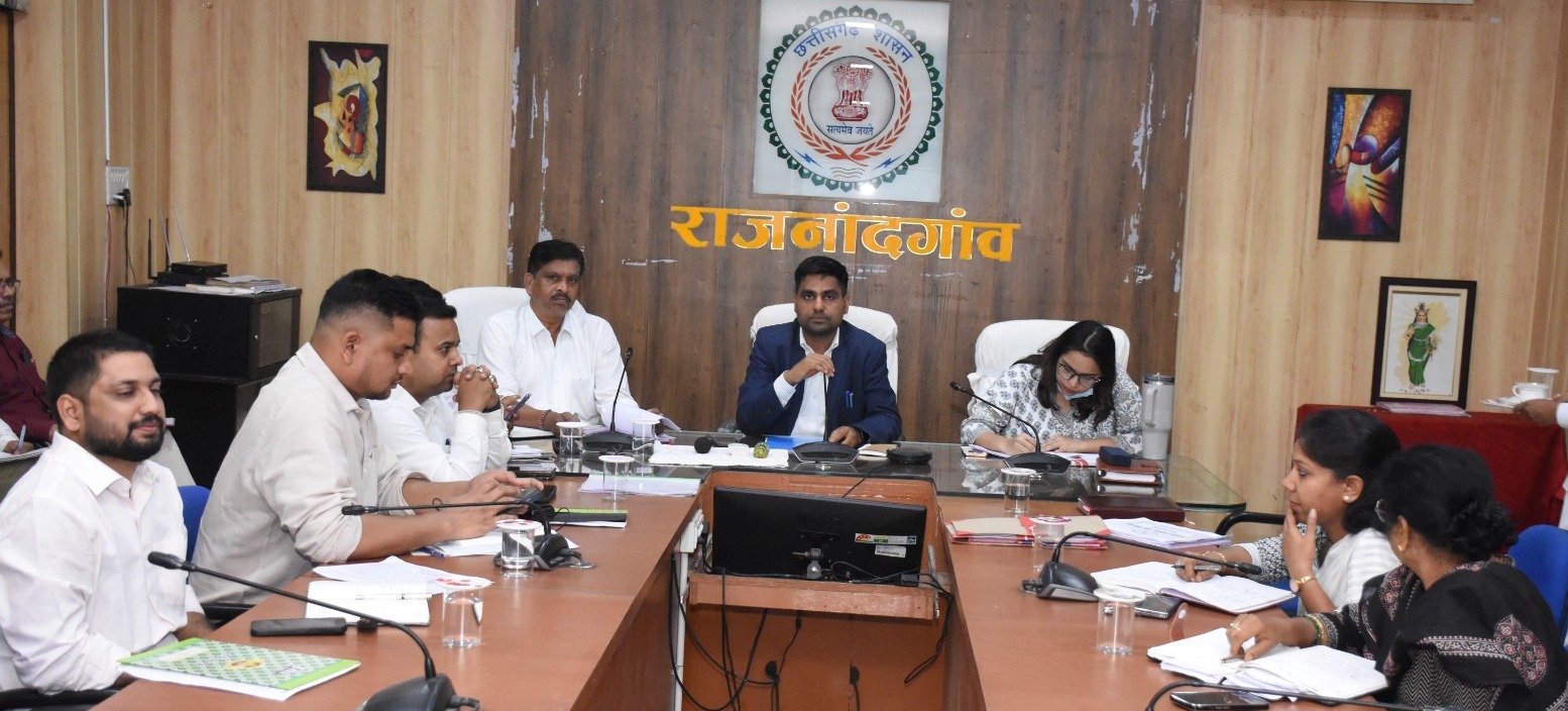 सुशासन तिहार के आवेदनों का गुणवत्तापूर्ण और समयबद्ध निराकरण करें, कोताही बर्दाश्त नहीं : कलेक्टर
