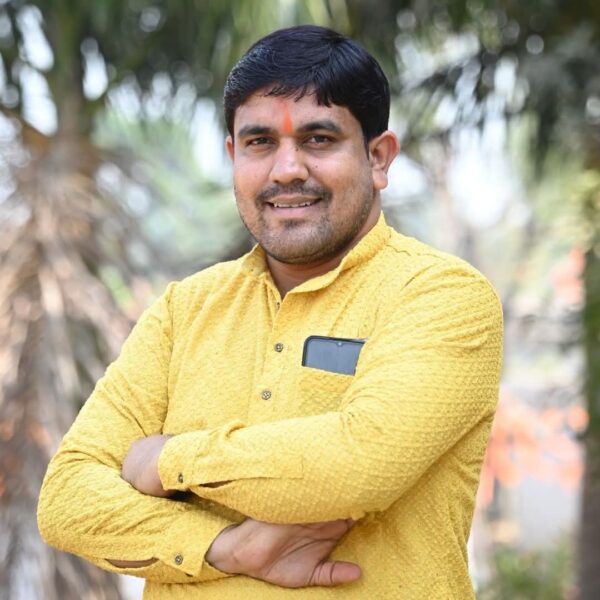 ठेलकाडीह क्षेत्र में बिजली कटौती से जनता परेशान, जिला कांग्रेस सचिव ओमप्रकाश साहू ने भाजपा सरकार पर साधा निशाना