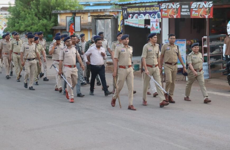 चुनाव से पहले घुमका में पुलिस का शक्ति प्रदर्शन :&hellip;