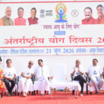 अंतर्राष्ट्रीय योग दिवस : योग स्वस्थ, संतुलित और सार्थक जीवन का मार्ग : डॉ. रमन सिंह