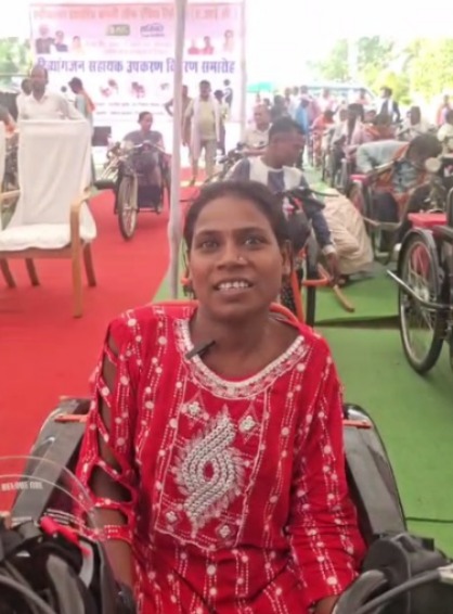 मोटराइज्ड ट्रायसायकल से दुर्गा साहू को मिली नई राह, बढ़ी आत्मनिर्भरता