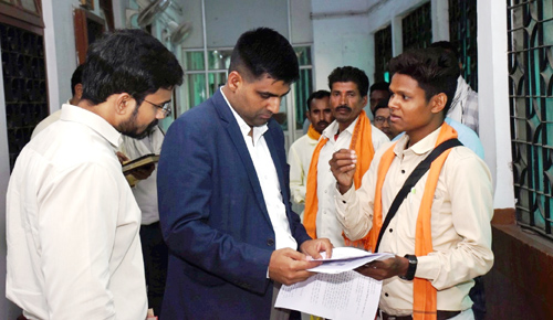 जनदर्शन में कलेक्टर ने सुनीं लोगों की समस्याएं, त्वरित निराकरण के दिए निर्देश