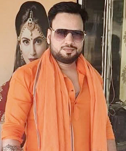 स्कूलों में गायत्री मंत्र-हनुमान चालीसा, सरकार का फैसला सराहनीय : दीपक सोनी