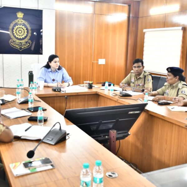 विजिबल पुलिसिंग पर जोर : एसपी अंकिता शर्मा ने ली मैदानी अफसरों की क्लास, कहा- बीट सिस्टम मजबूत करें, पुराने केस जल्द निपटाएं