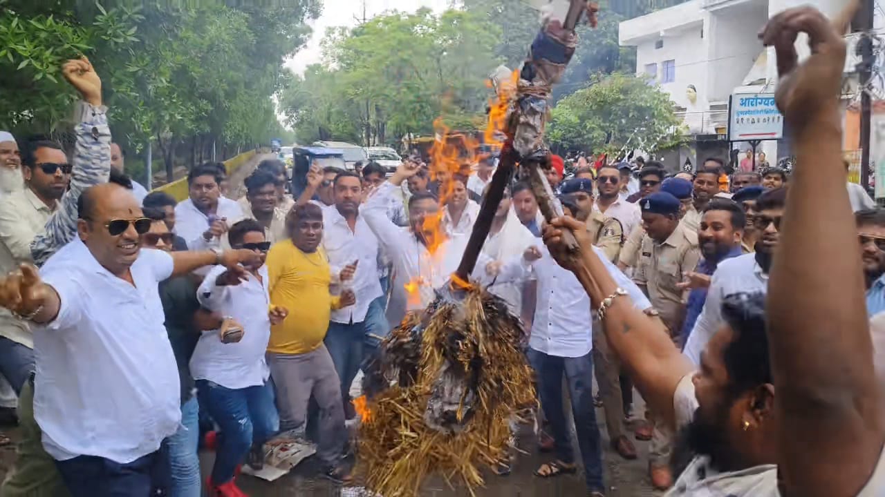 छात्रों की आवाज दबाने के लिए राहुल गांधी समेत विपक्षी नेताओं पर पुलिस कार्रवाई लोकतंत्र पर हमला : कांग्रेस