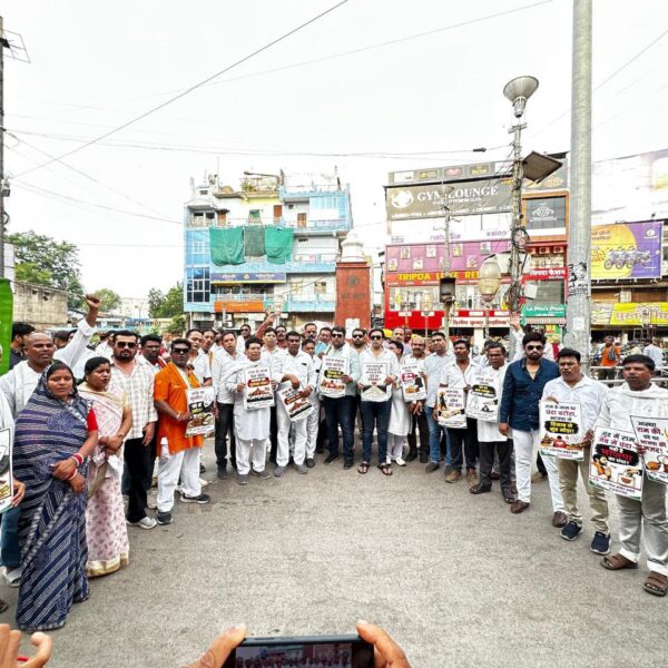 अयोध्या राम मंदिर में चढ़ावे और वित्तीय अनियमितताओं के कथित मामले को कांग्रेस ने निकाली रैली, भाजपा पर साधा निशाना
