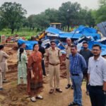 बुलडोजर चलाकर शासकीय घास भूमि से हटाया गया अवैध अतिक्रमण