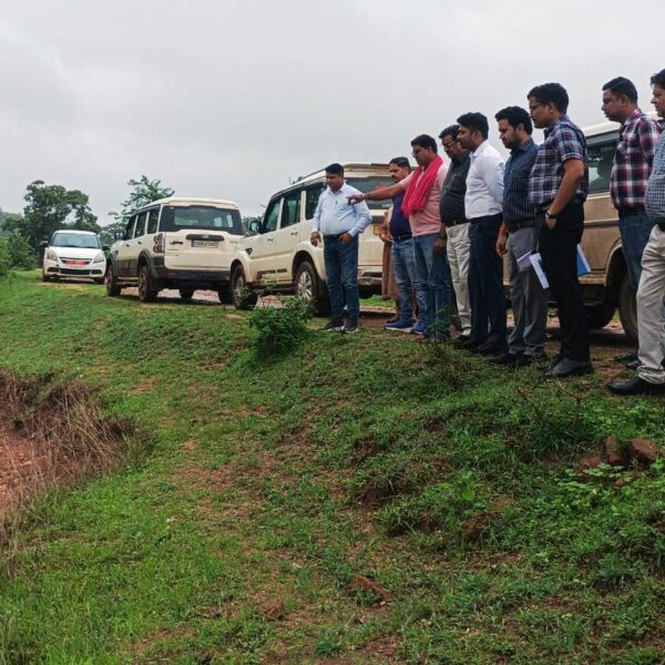 बोरतलाव हादसे की जांच तेज : अधिकारियों ने घटनास्थल का किया संयुक्त निरीक्षण, उत्खनन क्षेत्र का कराया सीमांकन