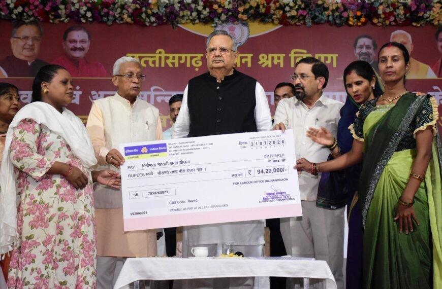 मेहनतकश श्रमिकों के जीवन में शासन की योजनाएं ला रही&hellip;
