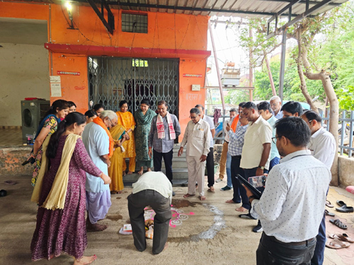 नीलगिरी पार्क में नीलकंठ महादेव और हनुमान मंदिर का होगा जीर्णोद्धार : महापौर ने 5 लाख के कार्यों का किया भूमिपूजन