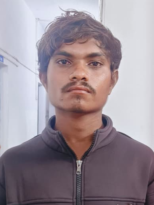 ‘मोबाइल नहीं बिक रहा’ कहकर चाकू से हमला करने वाला बदमाश गिरफ्तार, भेजा गया जेल