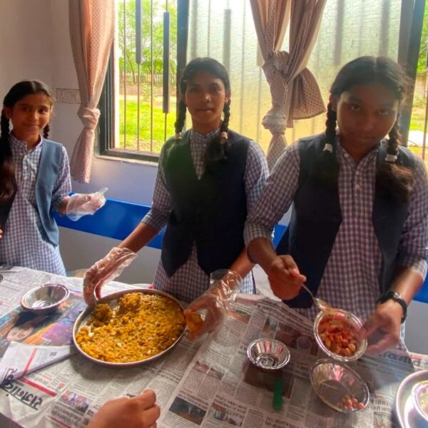 प्रयास आवासीय विद्यालय में विद्यार्थियों ने लगाया फूड स्टॉल, व्यवहारिक शिक्षा व कौशल का दिया&hellip;