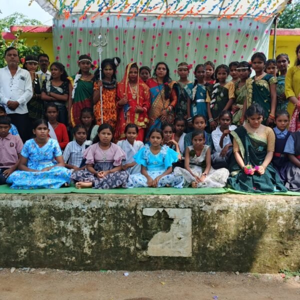 शासकीय पूर्व माध्यमिक शाला में पहली बार हुआ भव्य सावन उत्सव, बच्चों ने खेल, मूक अभिनय ,संस्कृति और देशभक्ति के रंगों से सजाया विद्यालय परिसर