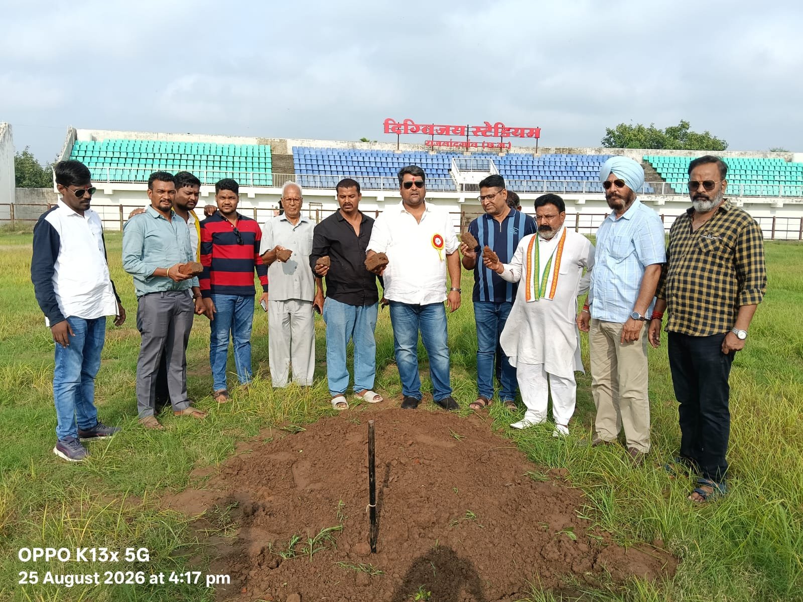 53 करोड़ के दिग्विजय स्टेडियम में 50 लाख खर्च के बाद भी मैदान बदहाल, कांग्रेस ने उठाए सवाल