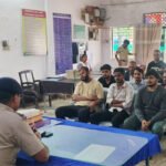अवैध शराब परोसी या सड़क पर गाड़ी खड़ी की तो होगी सख्त कार्रवाई : लालबाग थाने में होटल व ढाबा संचालकों को चेतावनी