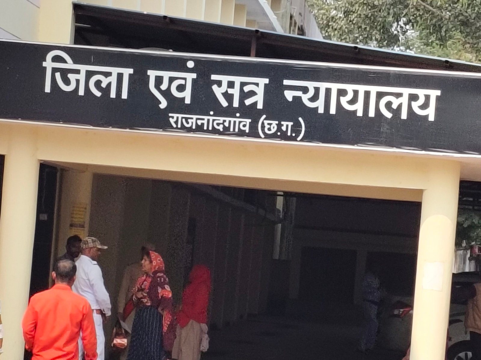 नाबालिग से दुष्कर्म और जबरन देह व्यापार कराने वाले 5 दोषियों को 20-20 साल की कैद, एक बरी