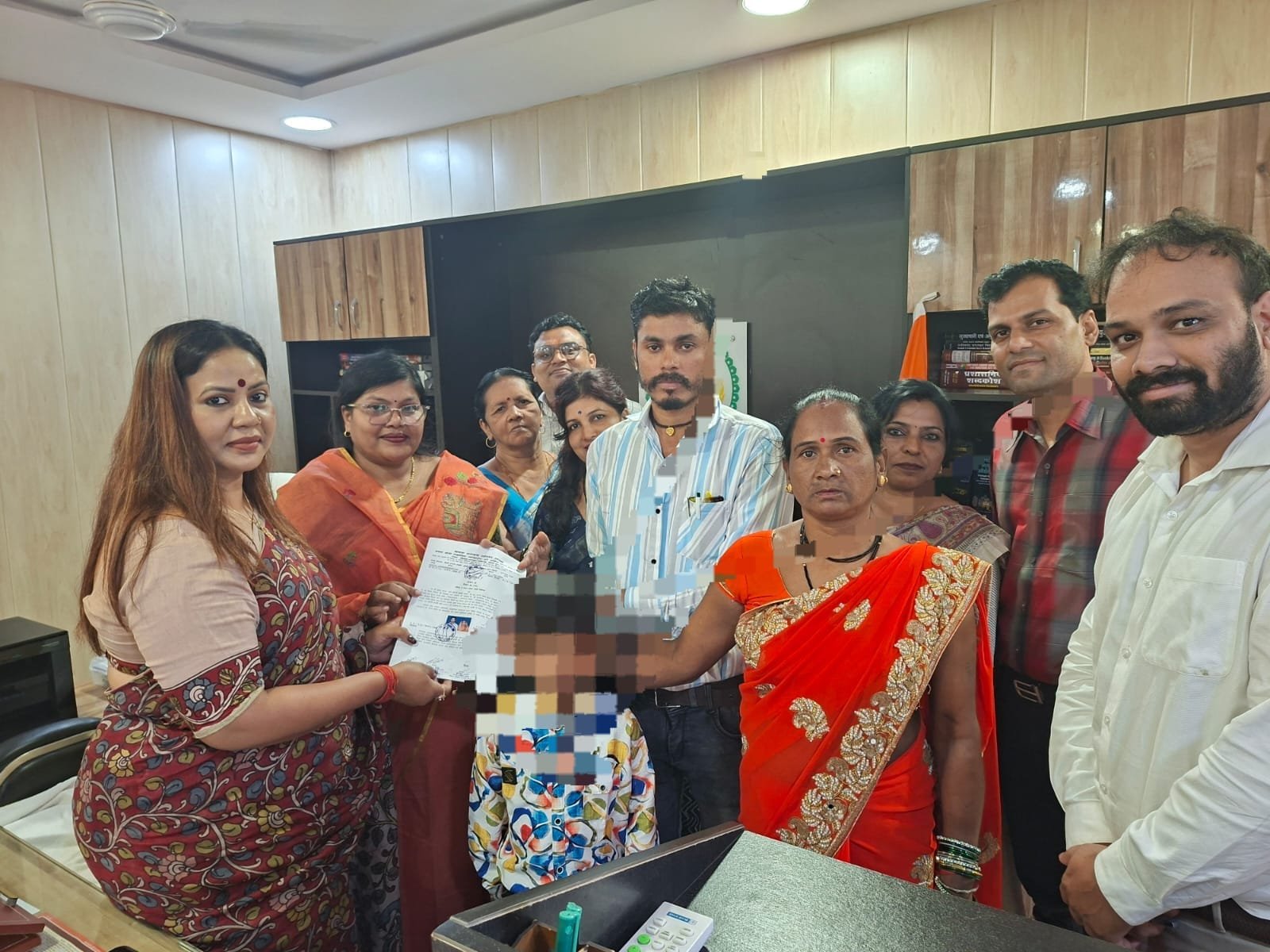 मोहला-मानपुर में ऐतिहासिक शुरुआत : अनाथ बालक को मिला नया परिवार, सुरक्षित हुआ भविष्य