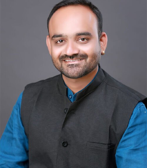 10 साल की समाजसेवा का सम्मान : विवेक सिंह ठाकुर&hellip;