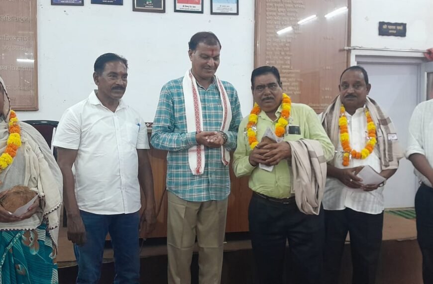 नगर निगम के 3 कर्मचारियों को भावभीनी विदाई : महापौर&hellip;