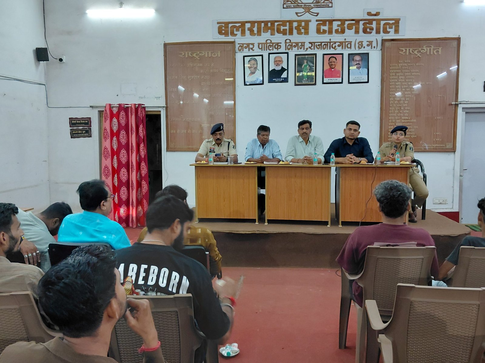 नगर निगम में गणेश समितियों की बैठक : पंडालों में स्वच्छता रखने और पॉलि-पापर का उपयोग न करने की अपील