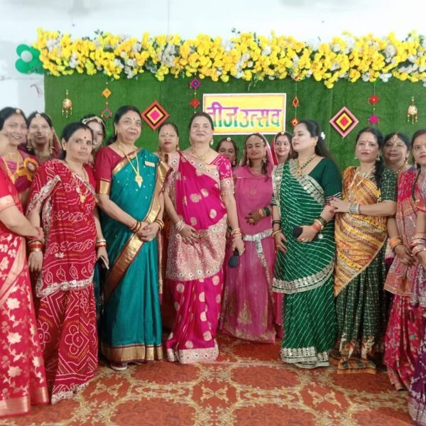 तीज गीतों पर थिरके कदम : सोलह श्रृंगार में सजीं महिलाएं, राजपूती संस्कृति के रंग&hellip;