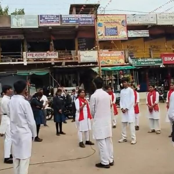 सेवा संकल्प अभियान में गूंजा ‘नमो सेवा – अनकही कहानियां’, नुक्कड़ नाटक के जरिए दिया सेवा और समर्पण का संदेश