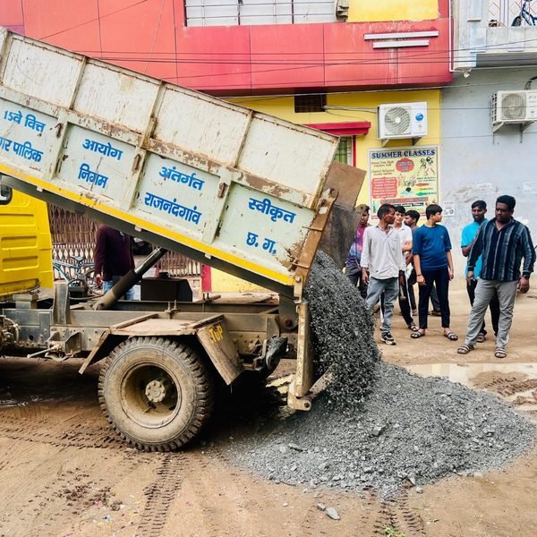 शहर में सड़क, नाली एवं जल निकासी व्यवस्था को लेकर निगम का निरंतर प्रयास