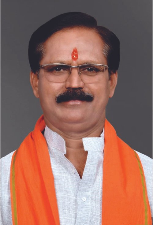 खून से रंगी दीवारों को गिराने हेतु प्रशासन एवं नगर निगम का जताया आभार