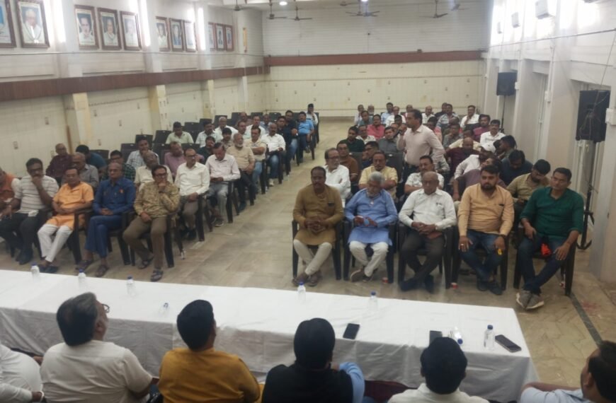 मांस विक्रय के लिए चिह्नित हों एक-दो स्थान, अवैध दुकानों&hellip;